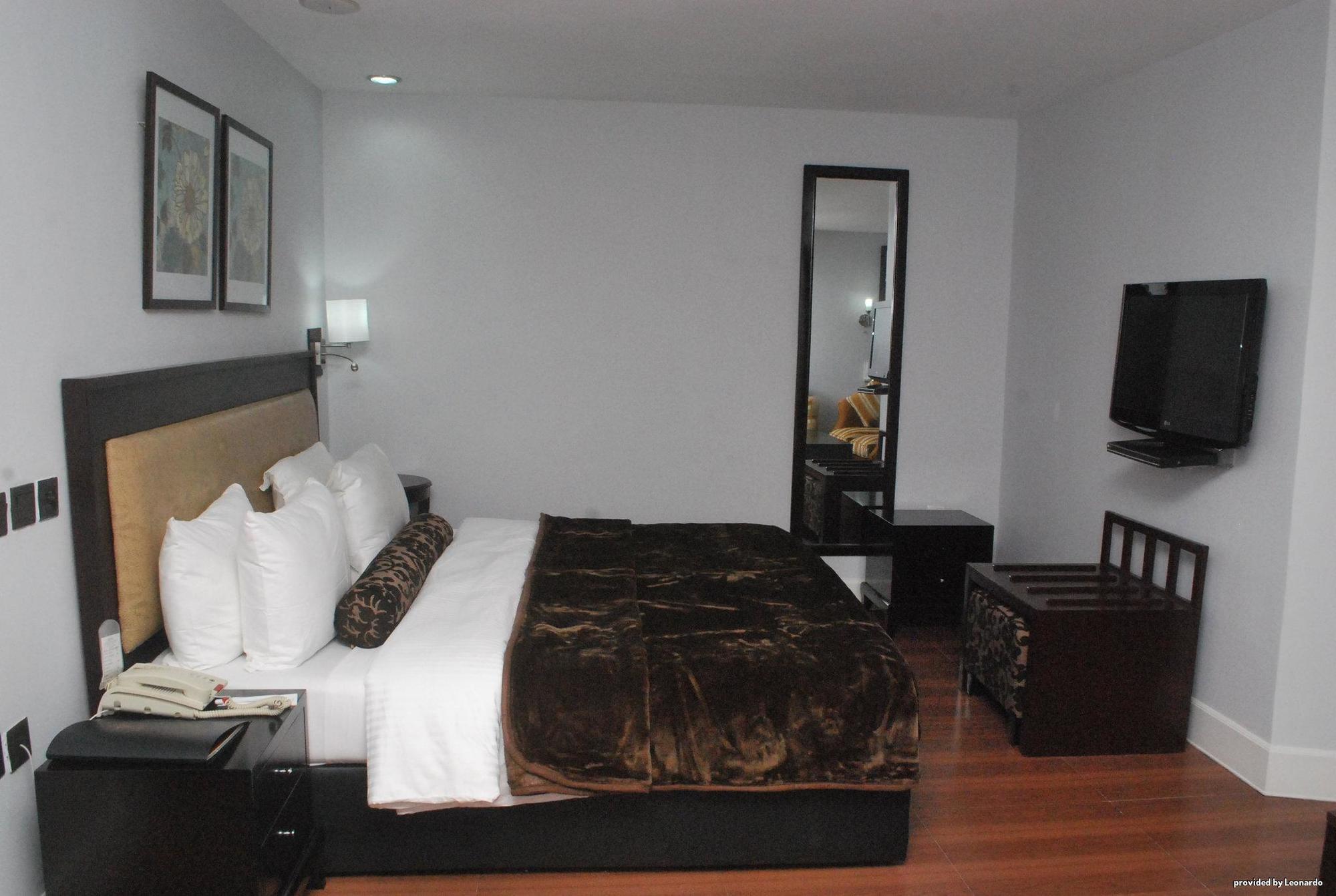BW Starfire Hotel Ikeja Exterior photo