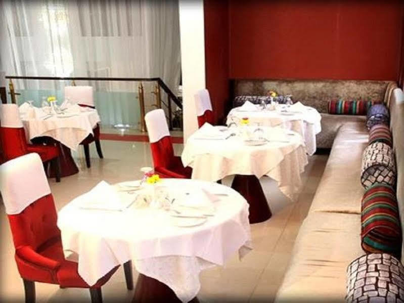 BW Starfire Hotel Ikeja Exterior photo