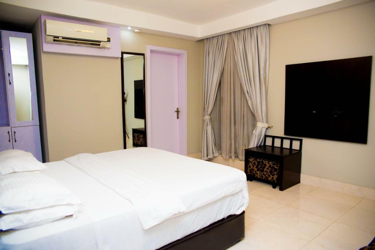 BW Starfire Hotel Ikeja Exterior photo