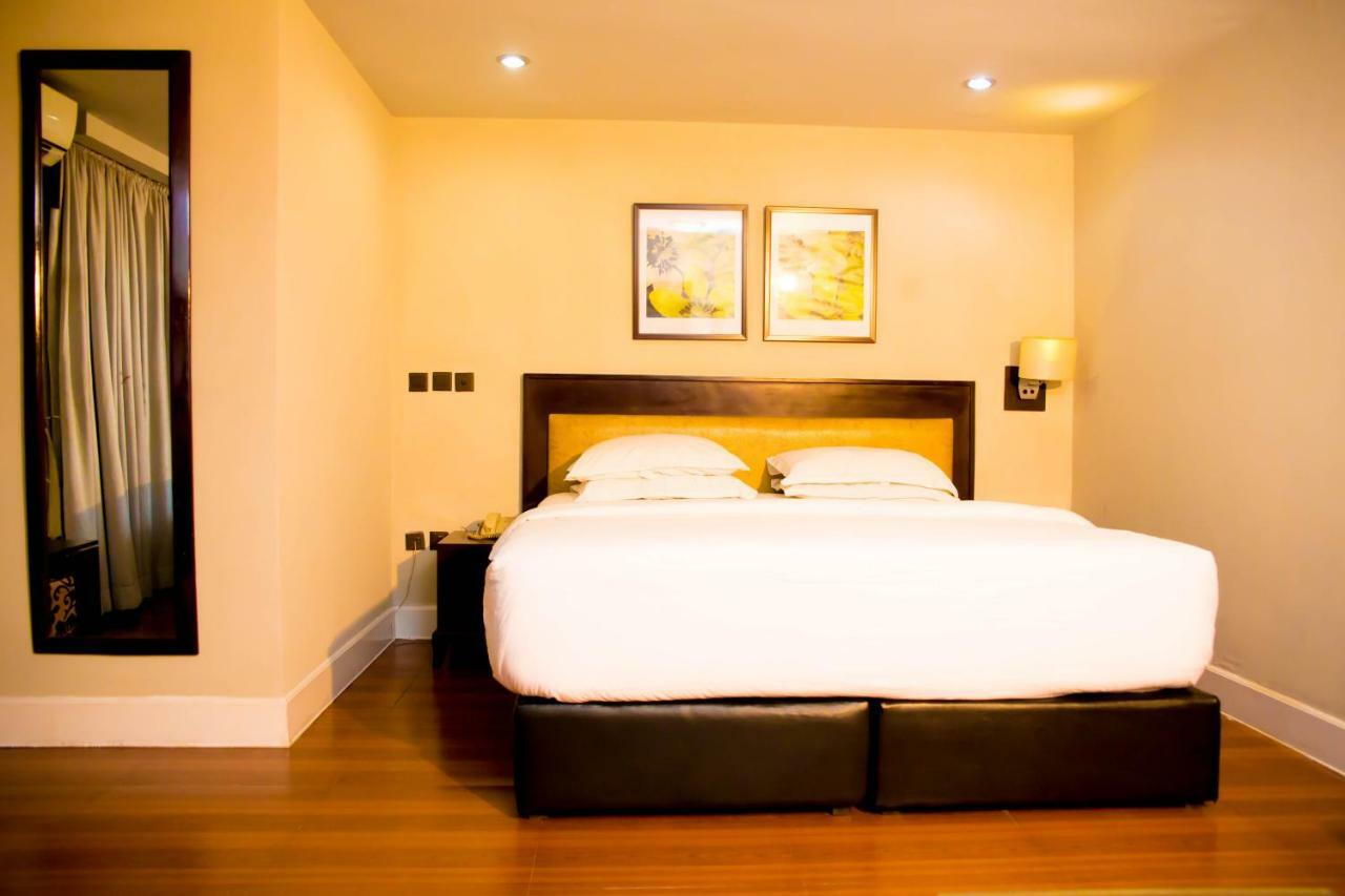 BW Starfire Hotel Ikeja Exterior photo