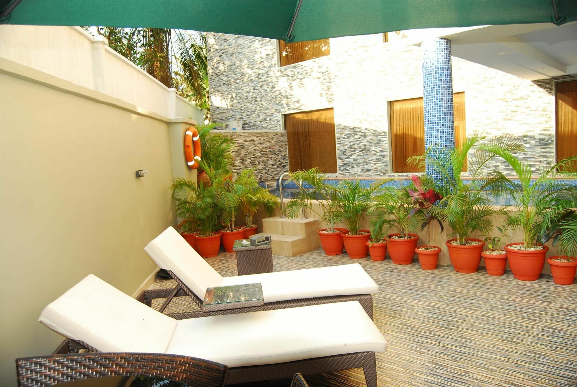 BW Starfire Hotel Ikeja Exterior photo